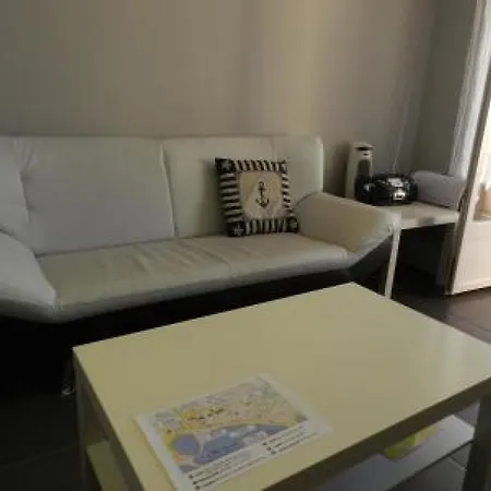 Modern Two Bedroom In The Center Of Cannes, Next To The Croisette And The Palais - 1455 Cannes